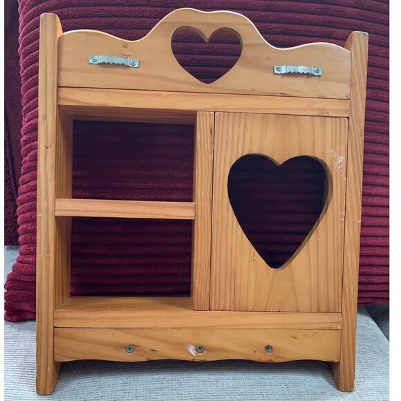 Adorable Small Pegged Wood Shelf Heart Cutouts 3 Tier Vintage - Picture 5 of 8